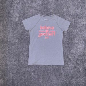 UNDER ARMOUR “BELIEVE IN YOURSELF” HEATGEAR T-SHIRT | GIRLS YOUTH MEDIUM